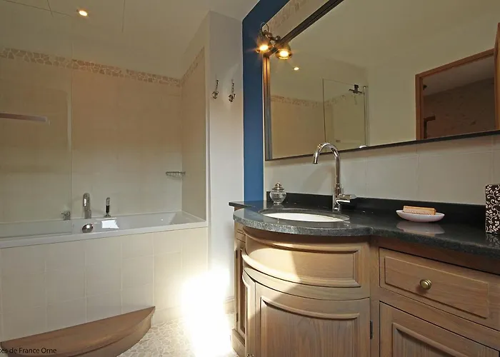 אורחן De La Coispilliere *